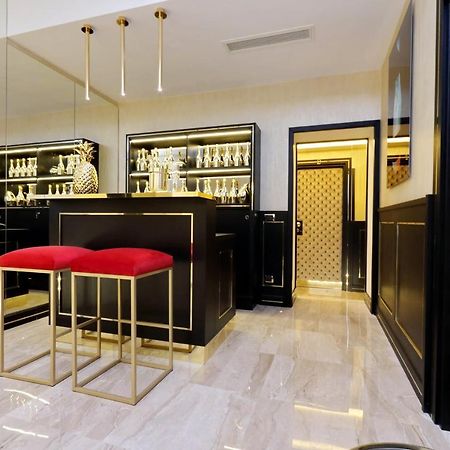 Spanish Hills Collection Luxury Suites & Jacuzzi Rome Bagian luar foto
