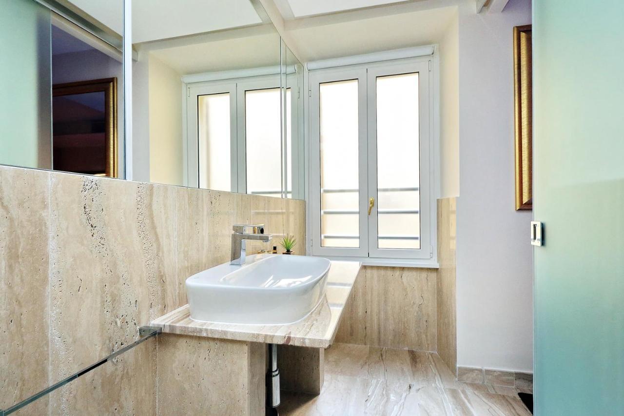 Spanish Hills Collection Luxury Suites & Jacuzzi Rome Bagian luar foto