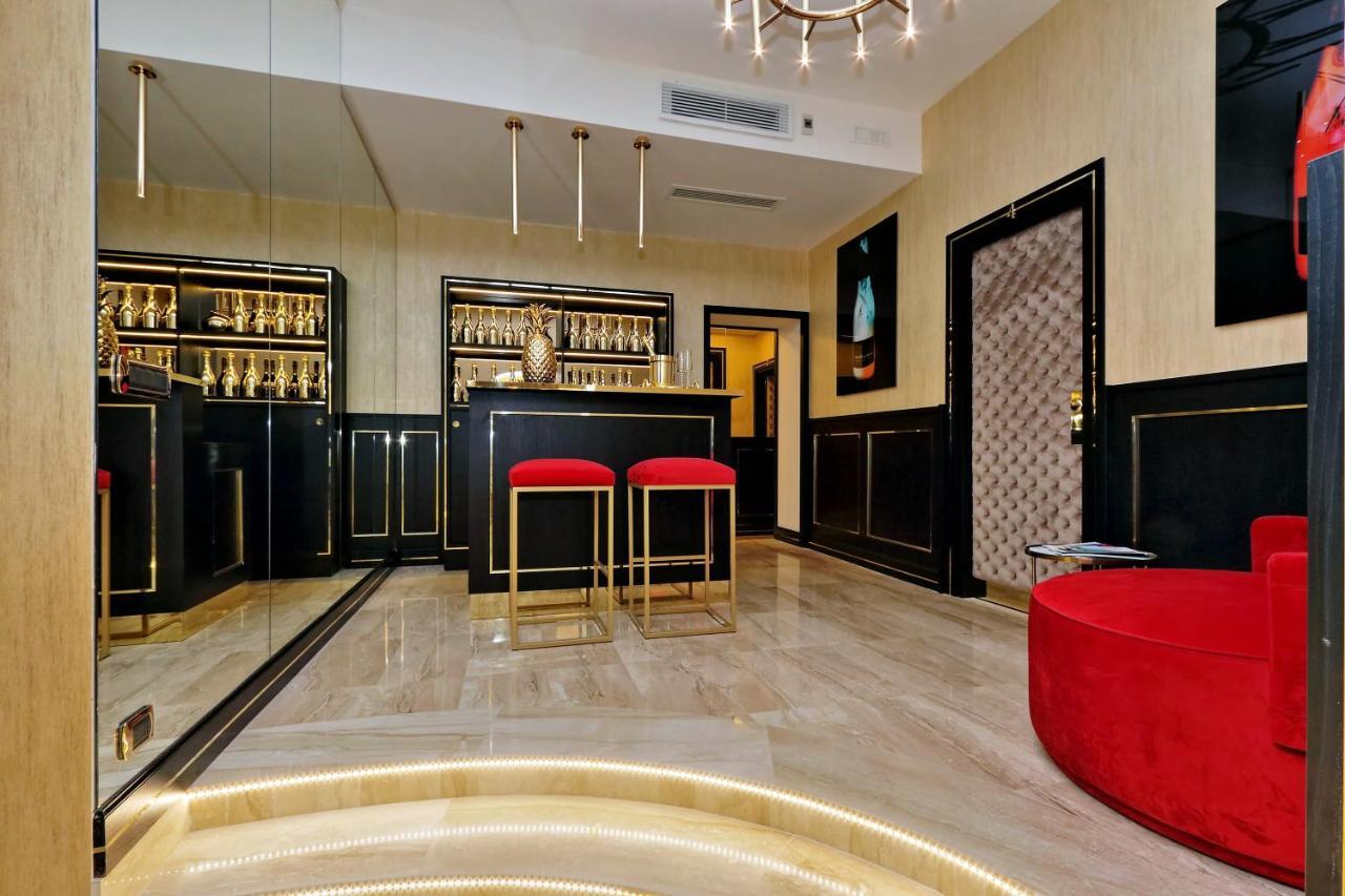Spanish Hills Collection Luxury Suites & Jacuzzi Rome Bagian luar foto