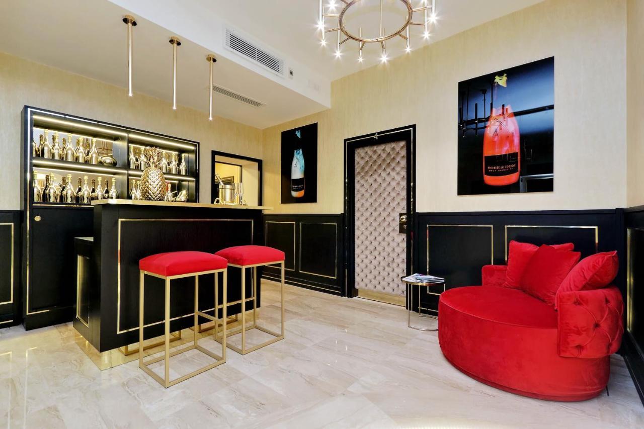 Spanish Hills Collection Luxury Suites & Jacuzzi Rome Bagian luar foto