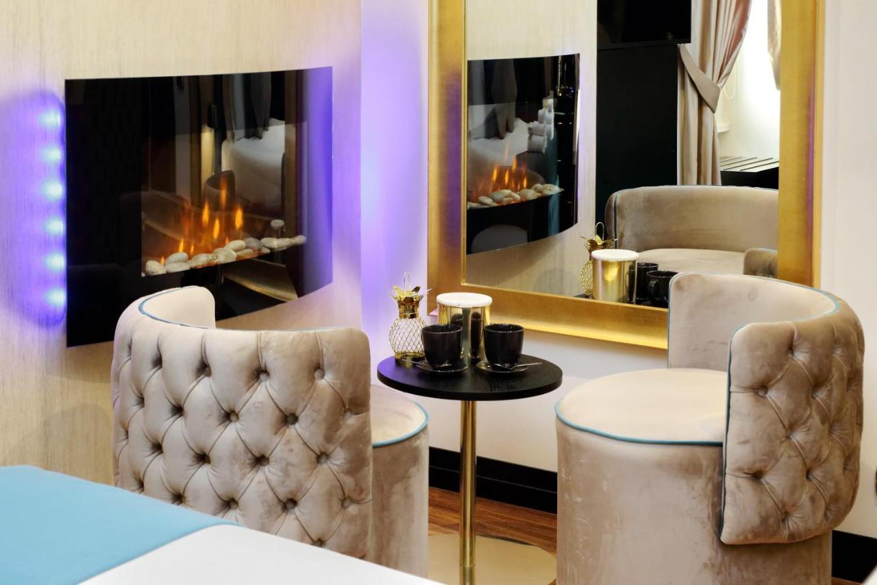 Spanish Hills Collection Luxury Suites & Jacuzzi Rome Bagian luar foto