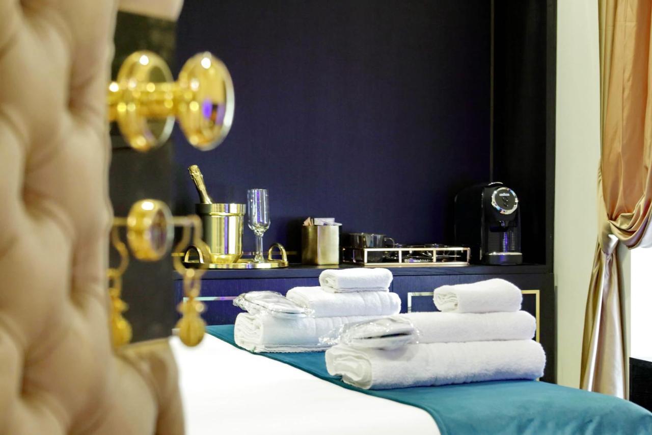 Spanish Hills Collection Luxury Suites & Jacuzzi Rome Bagian luar foto